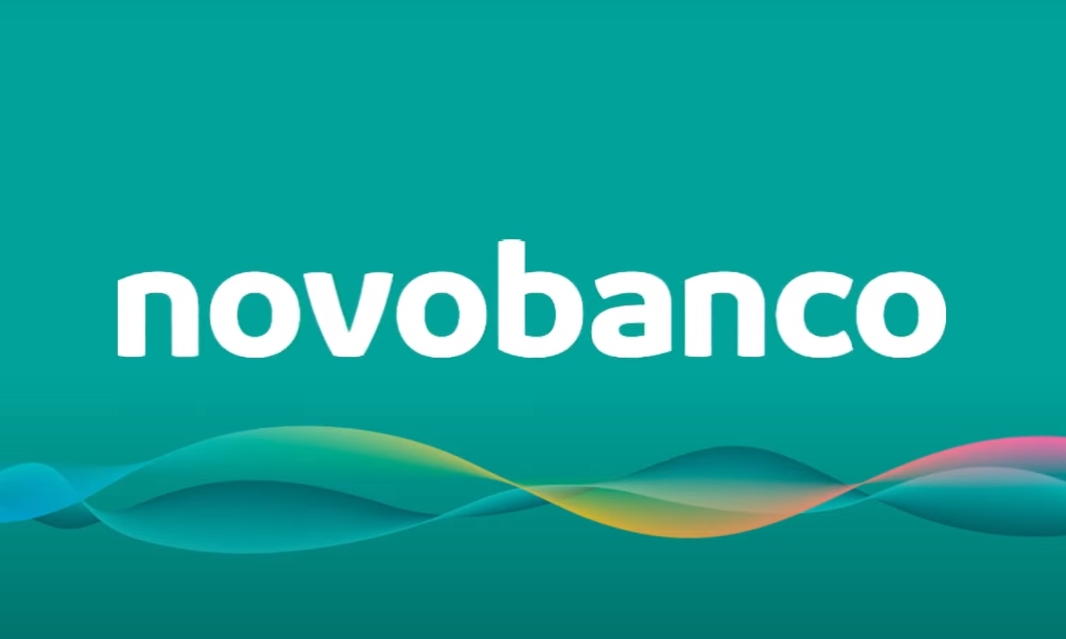 Logo novobanco fundo verde