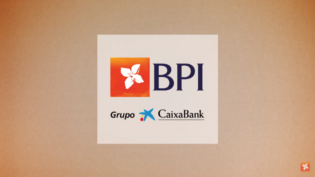 Logo BPI fundo rosa