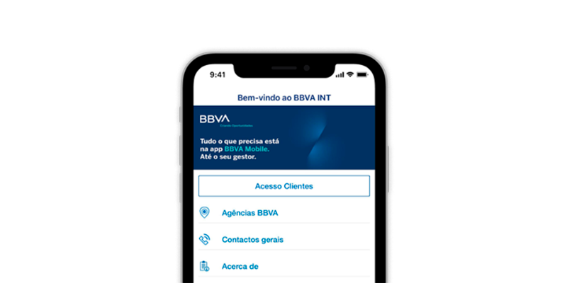 Tela de celular com BBVA, a instituição financeira que oferece o crédito BBVA