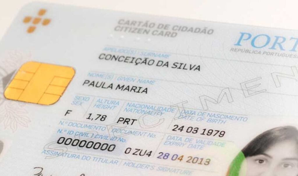 Cartão de Cidadão visto de perta